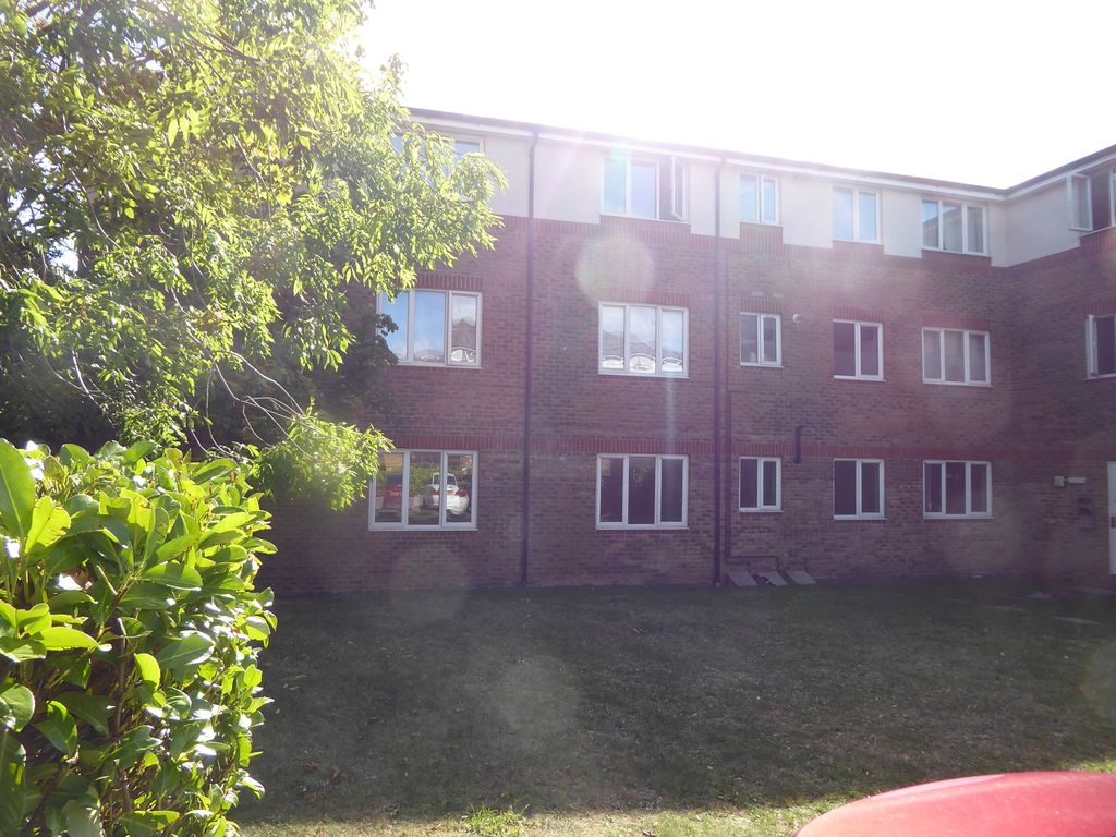 Property photo 2 of 8