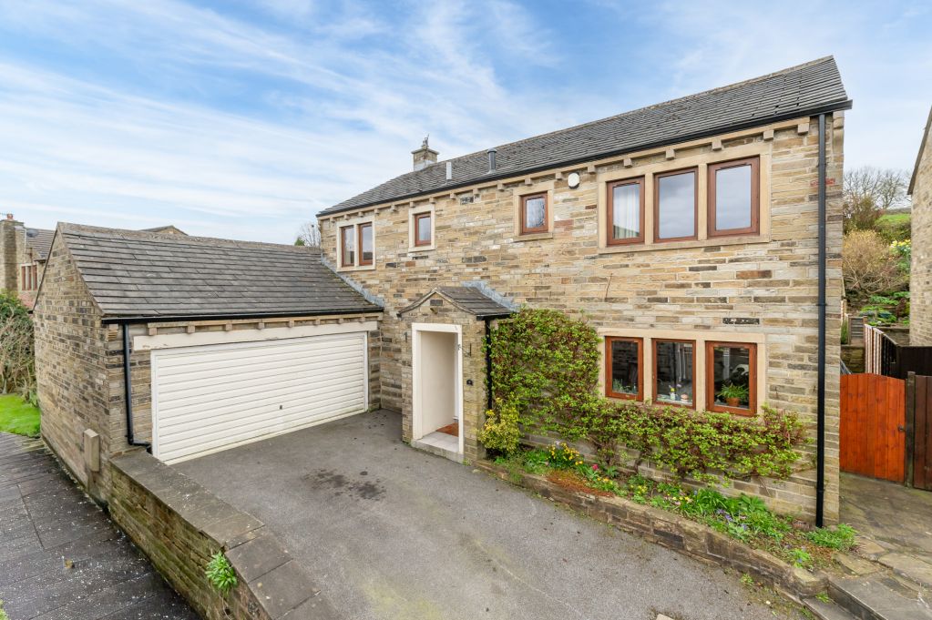 Property photo 1 of 33 Exterior