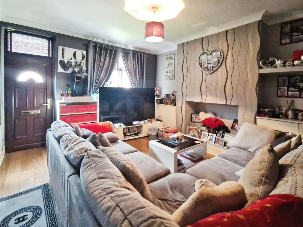 Property photo 2 of 12 Picture No. 08
