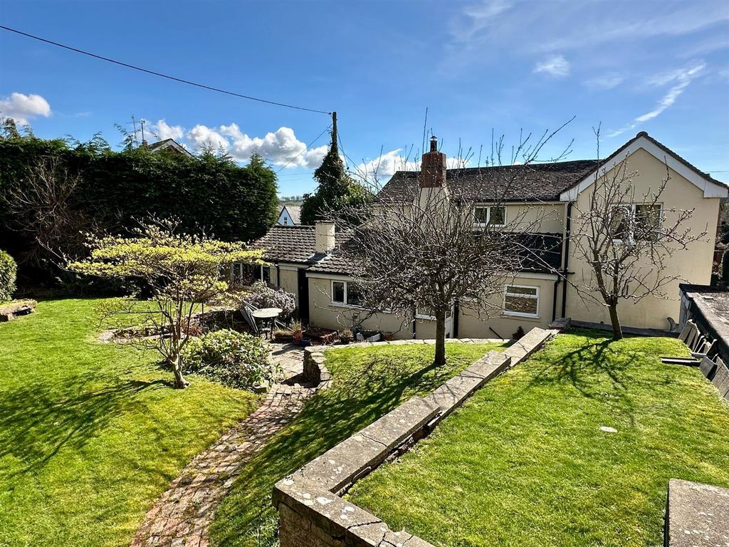 Property photo 2 of 19
