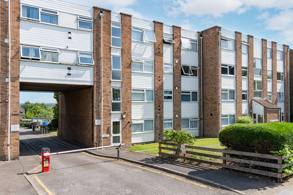 Property photo 1 of 7