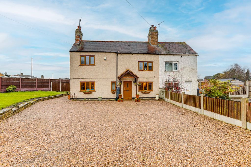 Property photo 1 of 31