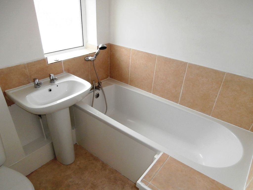 Property photo 2 of 4
