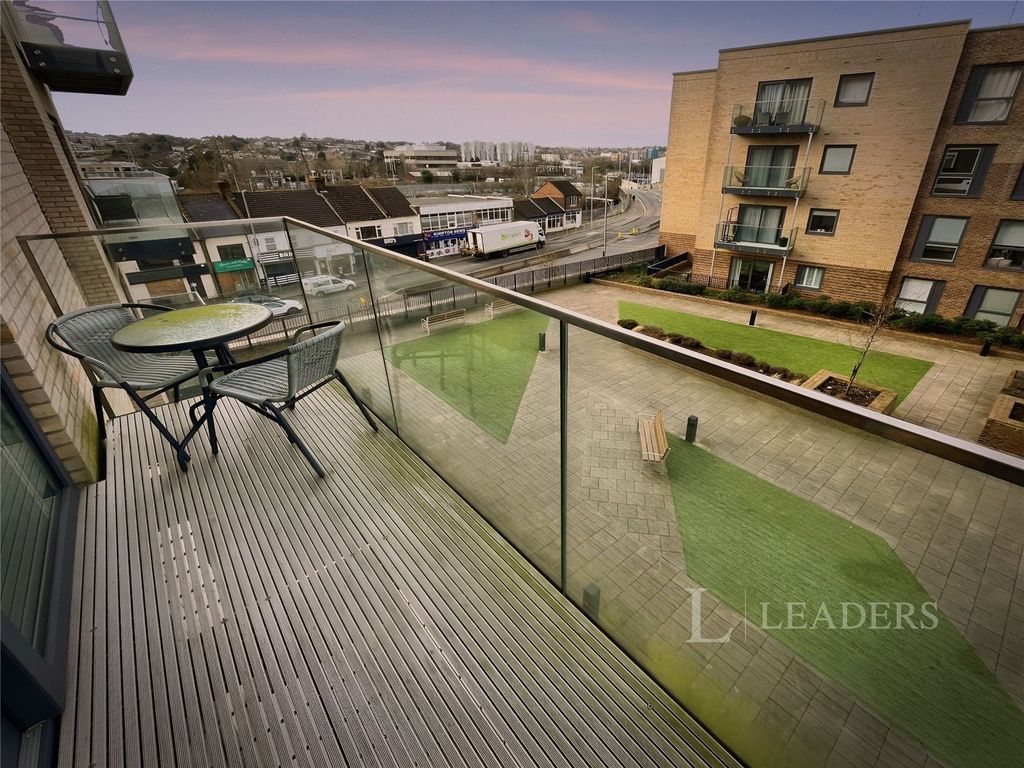 Property photo 2 of 13 Picture No. 25