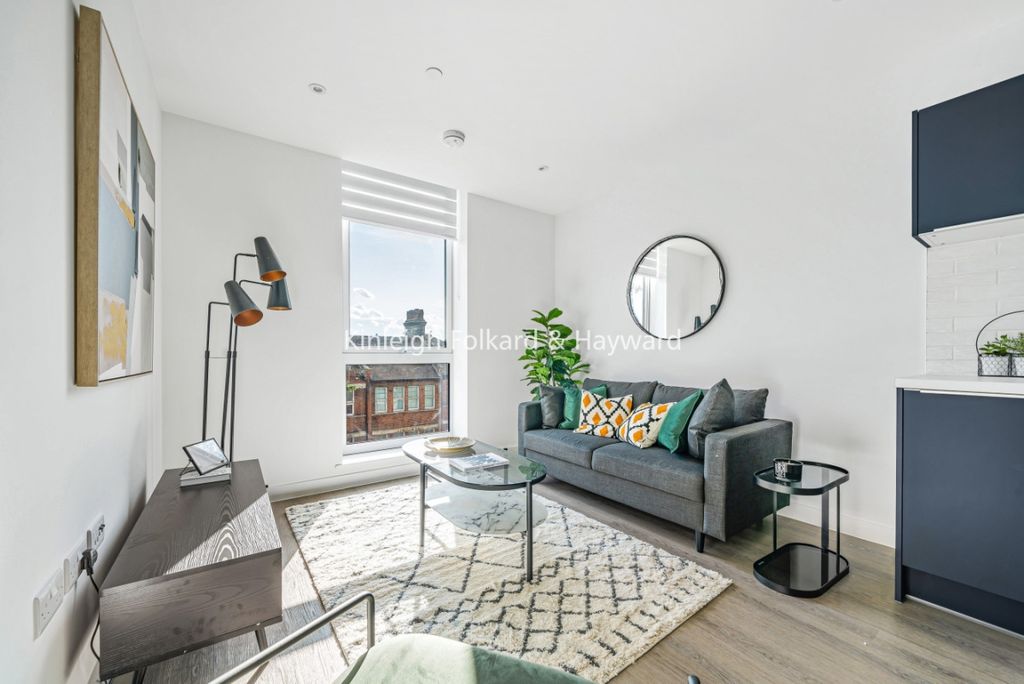 Property photo 1 of 5 c3770454-38c0-45A4-8