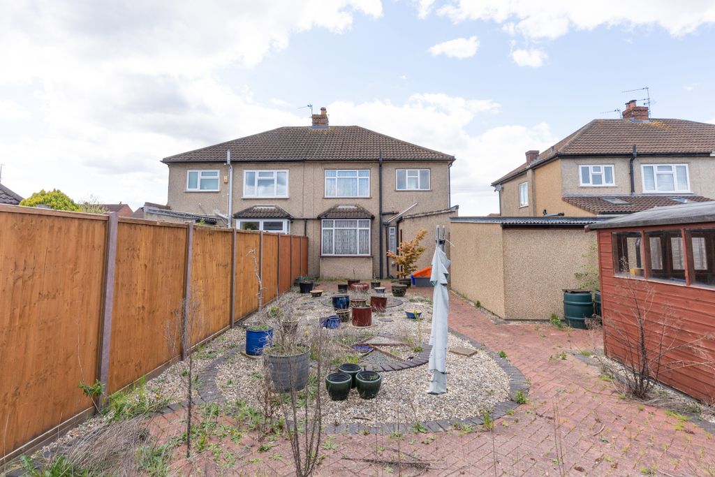 Property photo 2 of 20 2