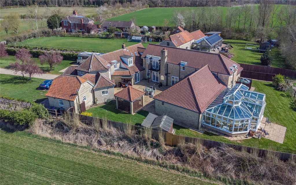Property photo 1 of 21 Aerial View