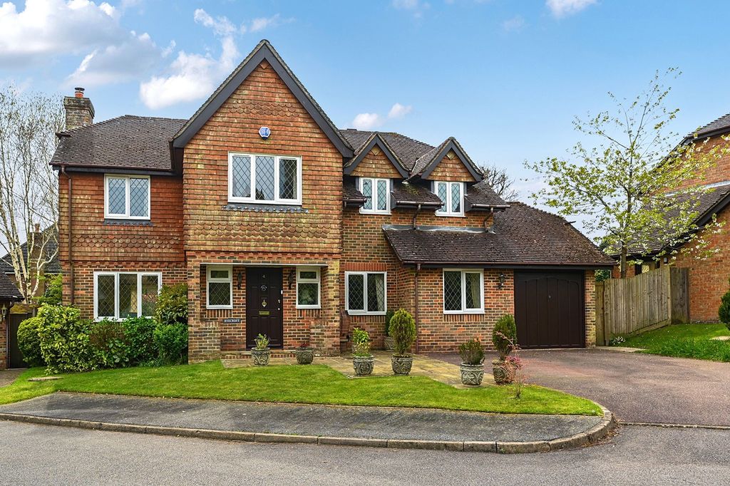 Property photo 1 of 17