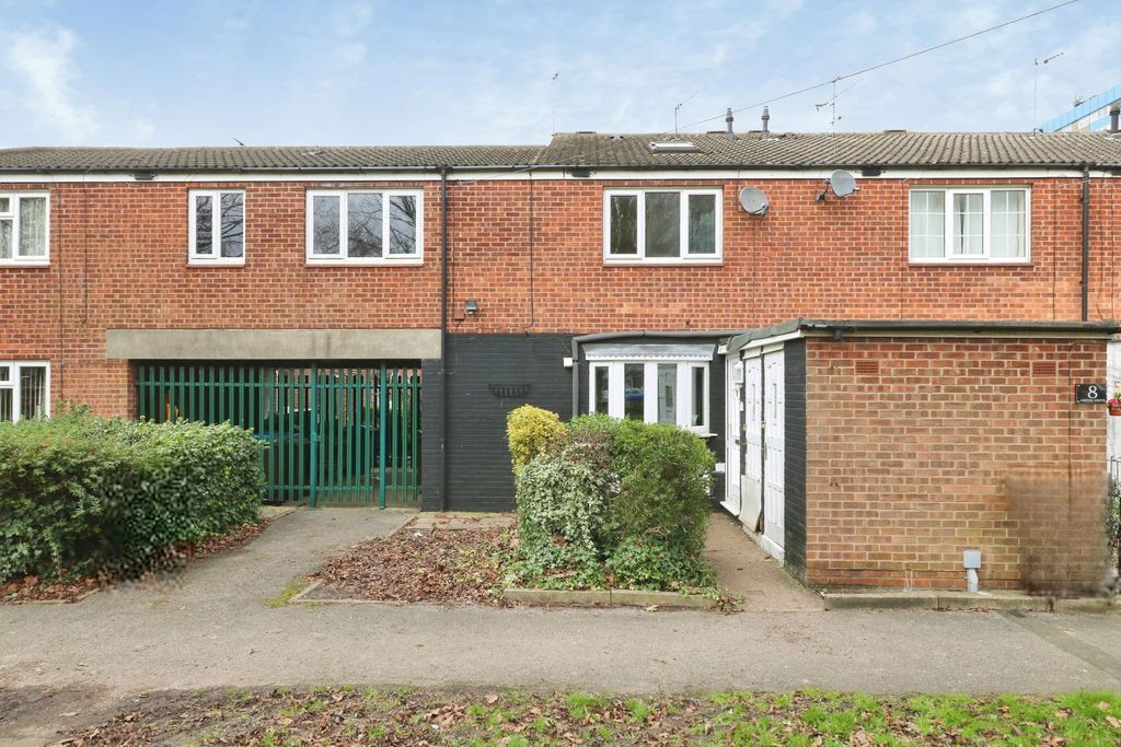 Property photo 1 of 10 Photo 11