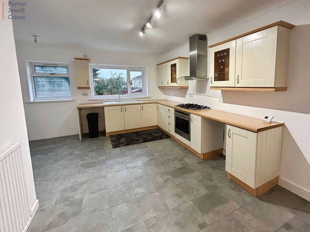 Property photo 3 of 16 Not Specified