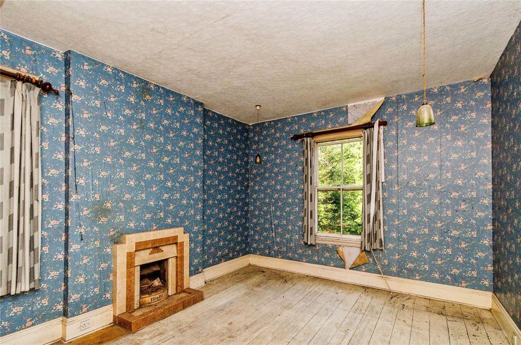 Property photo 2 of 11 Photography