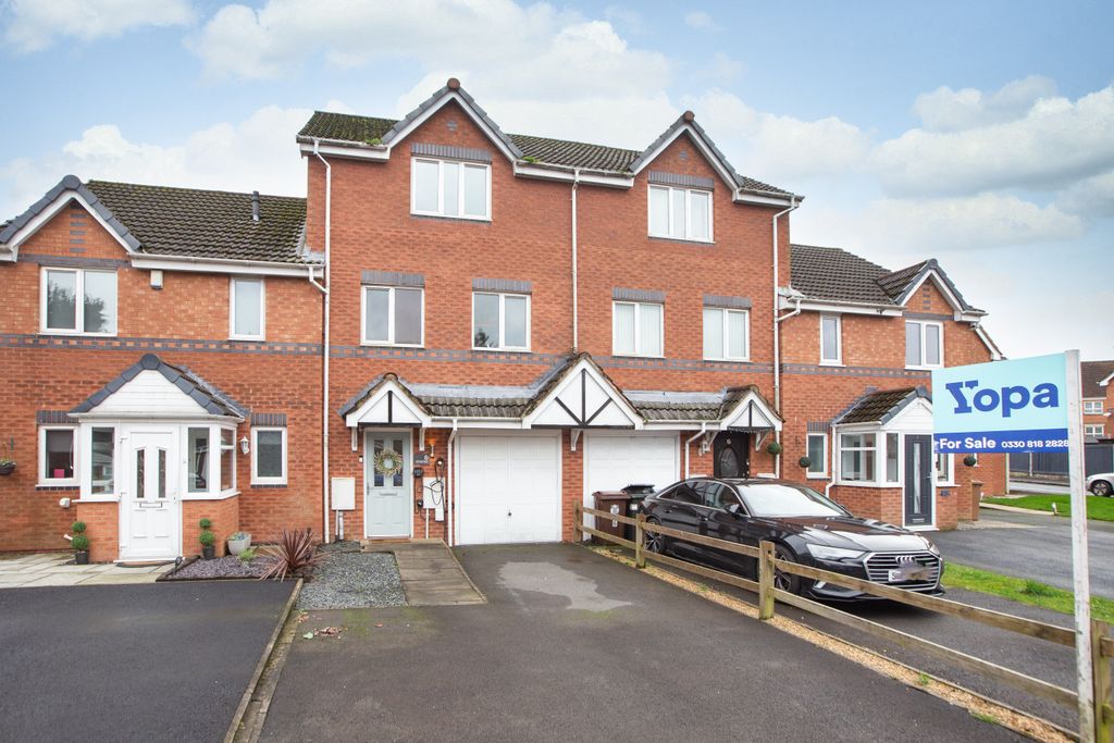 Property photo 1 of 17 Front