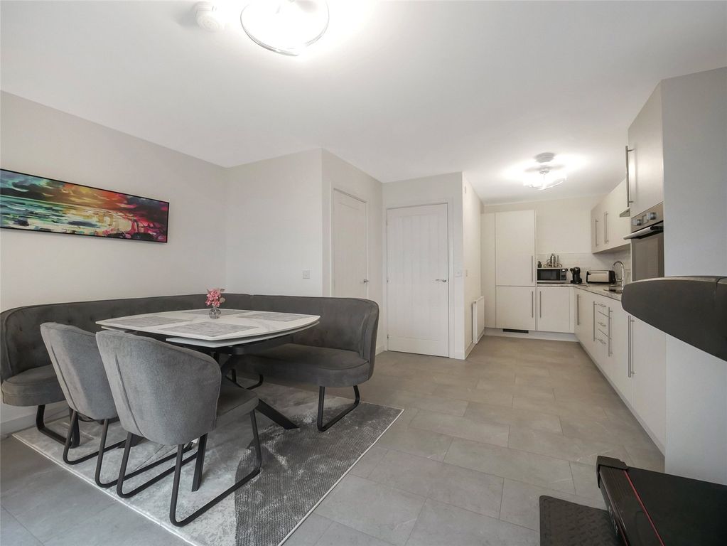 Property photo 3 of 21 Picture No. 15