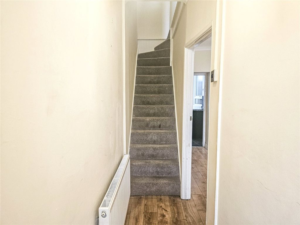 Property photo 2 of 10 Picture No. 02