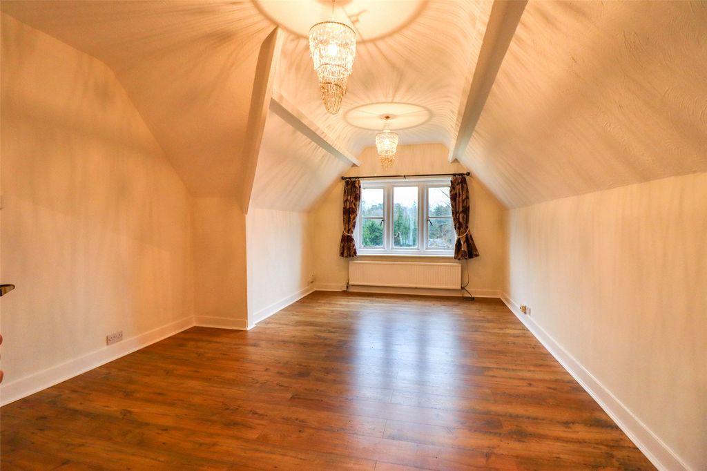 Property photo 2 of 17 Picture No. 04
