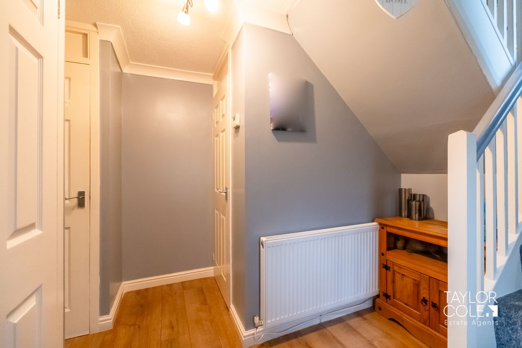 Property photo 3 of 24