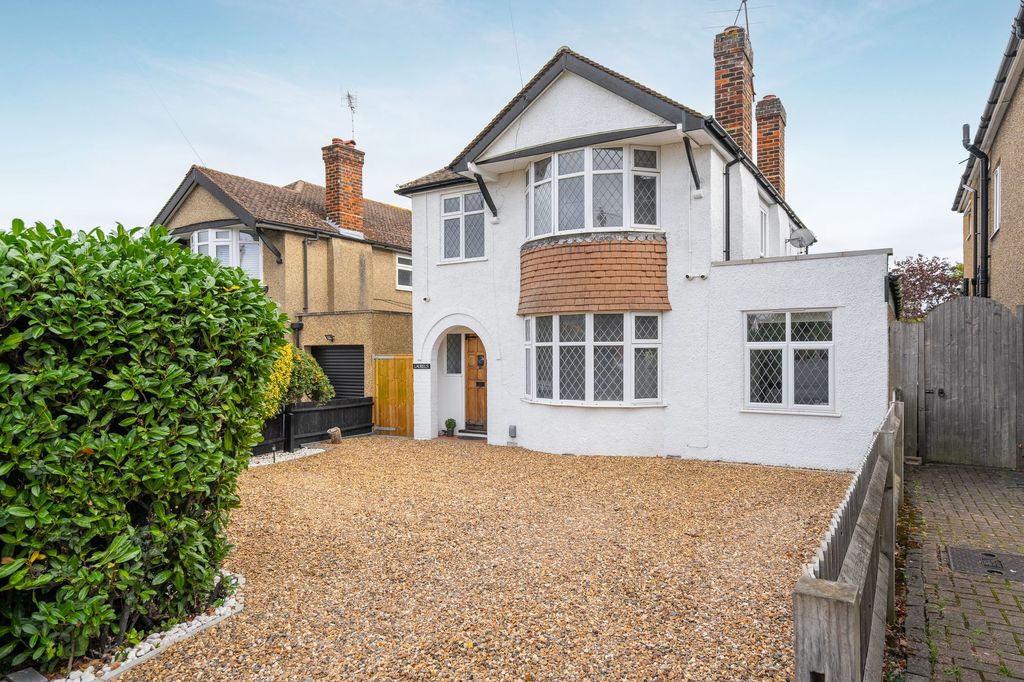 Property photo 1 of 11