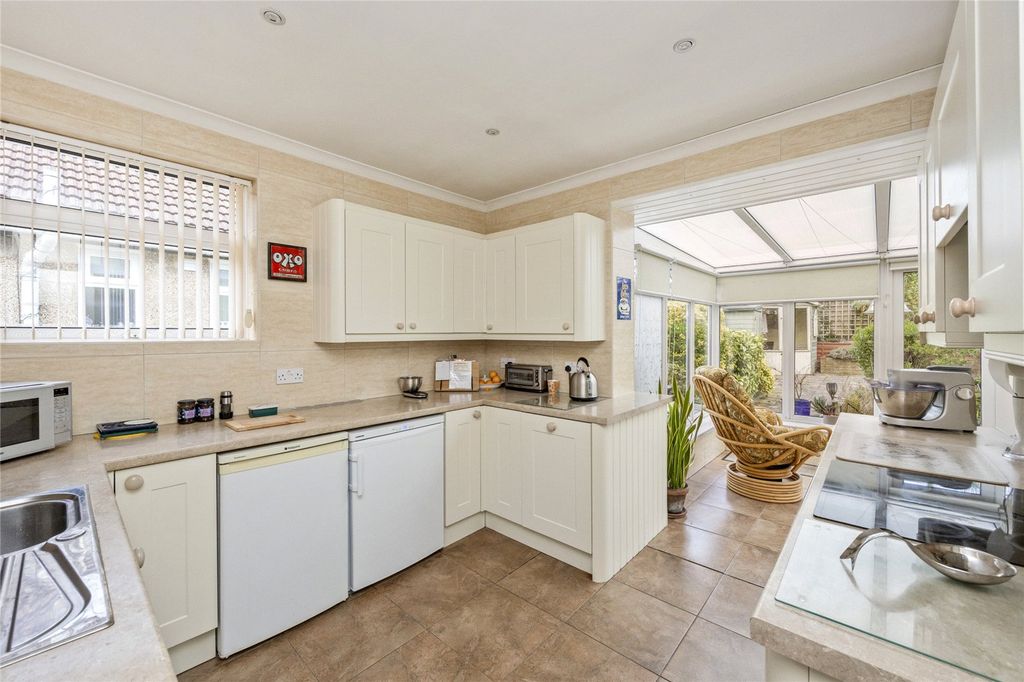 Property photo 2 of 17 Picture No. 08