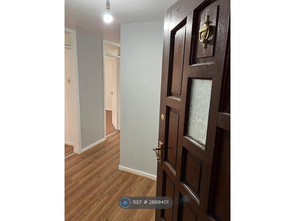 Property photo 2 of 20 Front Door Entrance Hallway