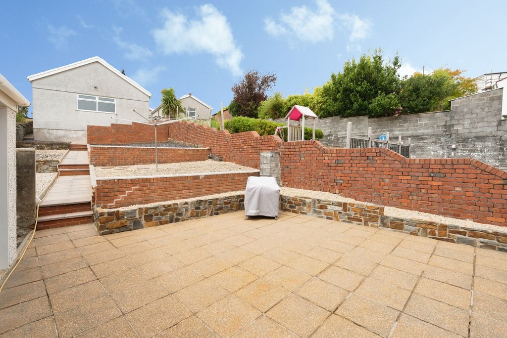 Property photo 3 of 30 Pbox-Img.Jpg