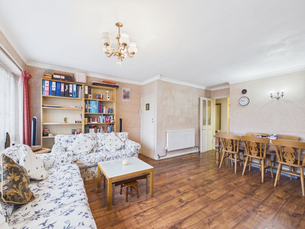 Property photo 2 of 15 Picture No. 26