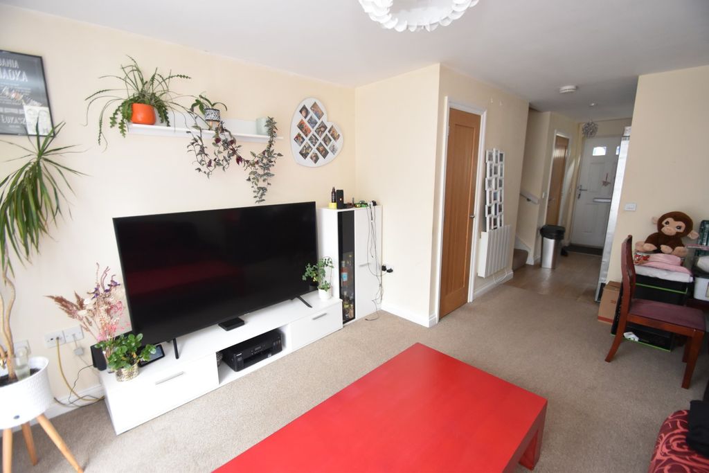 Property photo 3 of 7 Picture No. 06