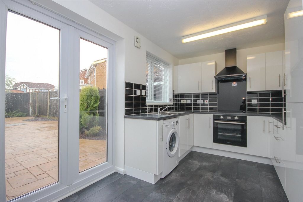 Property photo 2 of 12 Picture No. 26