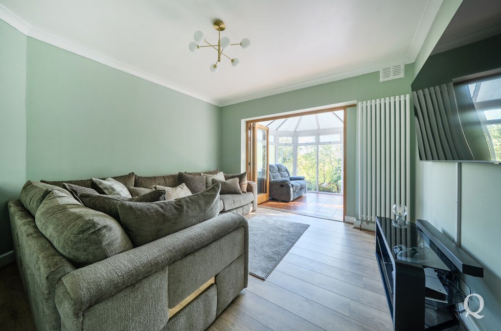 Property photo 3 of 29 816058ba-Ec88-4E5...