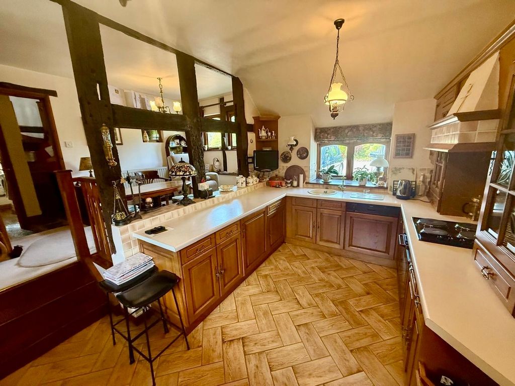 Property photo 2 of 19