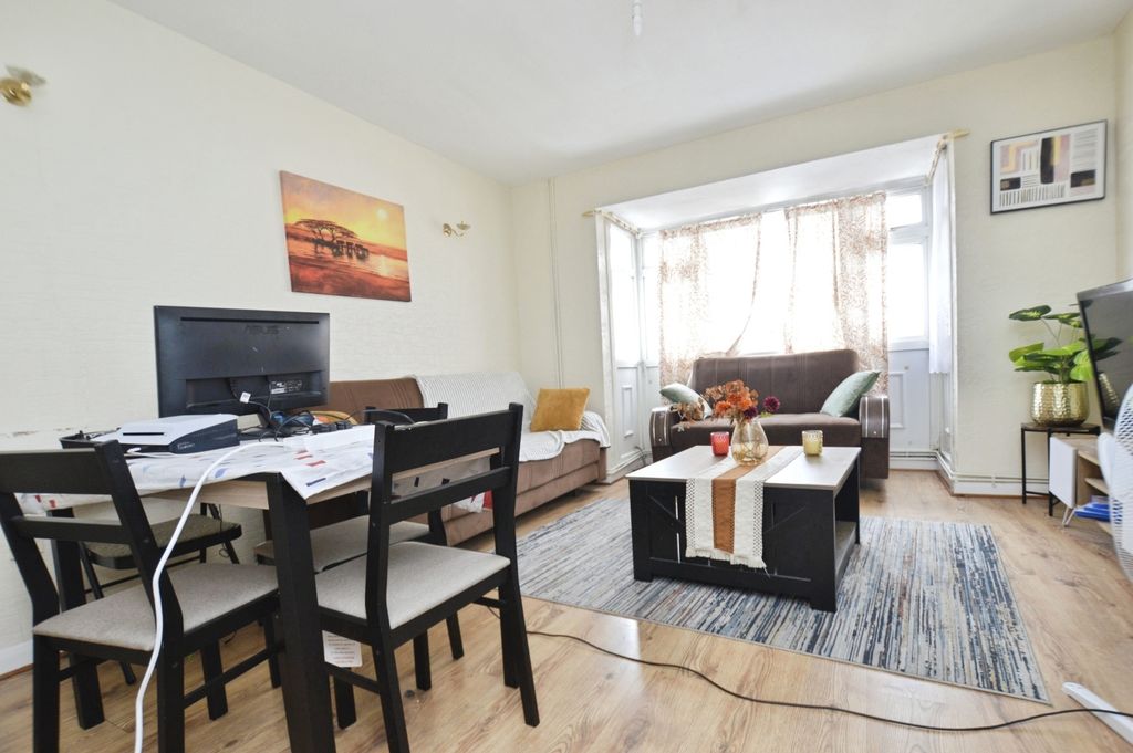 Property photo 2 of 12 Pbox-Img.Jpg