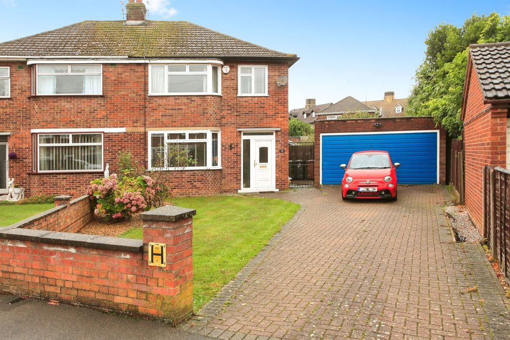 Property photo 1 of 20