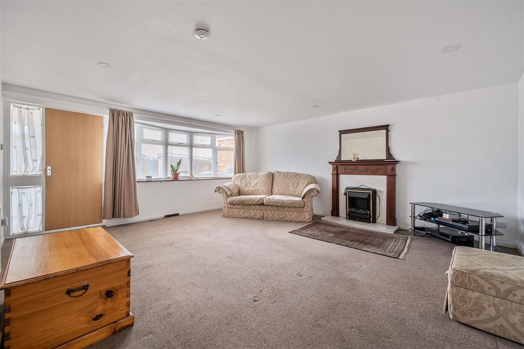 Property photo 3 of 13 Living Room