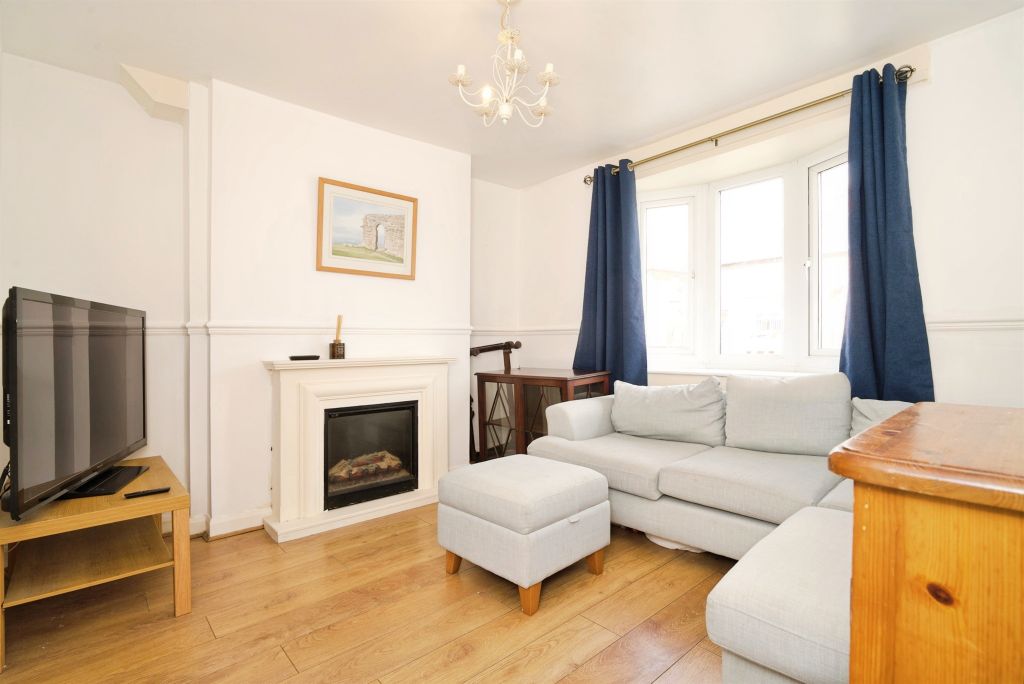 Property photo 3 of 17