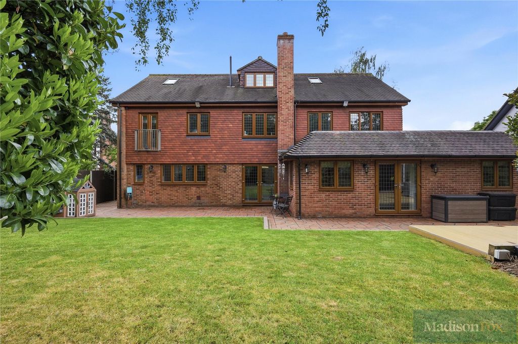 Additional image 47 of 5 bed detached house for saleWest View, Loughton, Essex IG10