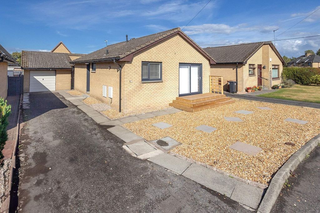 Property photo 1 of 16 Exterior