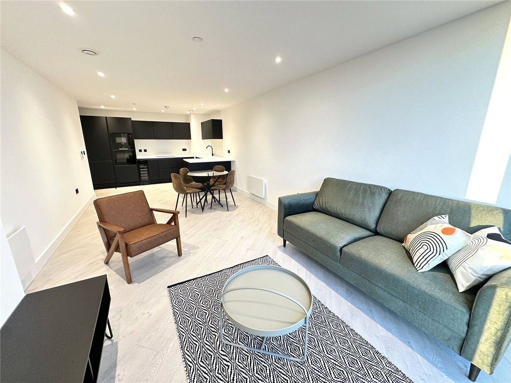 Property photo 3 of 37 Picture No. 03