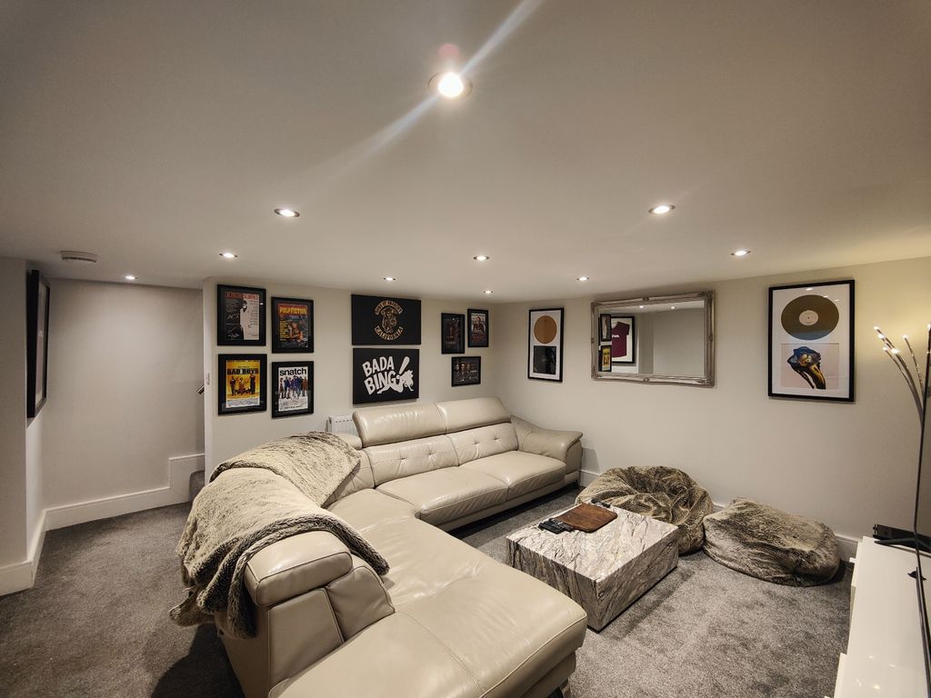 Property photo 3 of 12 0 General