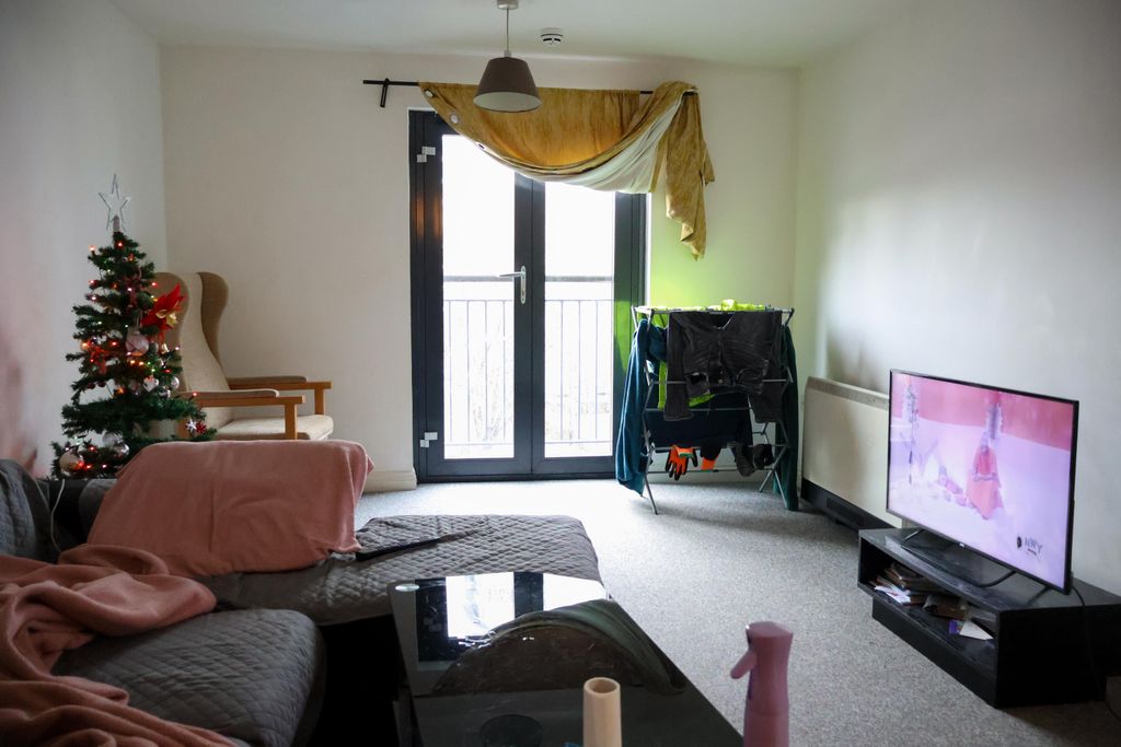 Property photo 3 of 16