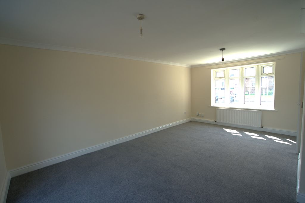 Property photo 2 of 10 Lounge