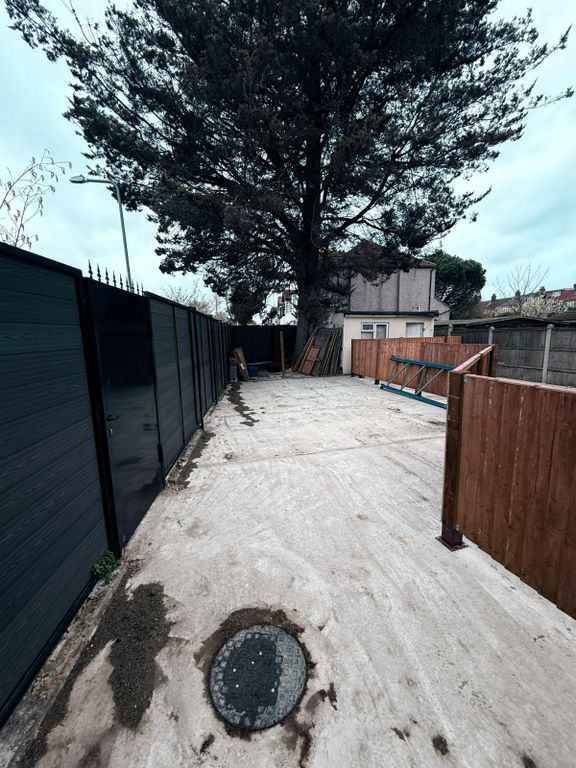 Property photo 3 of 11 Gallery