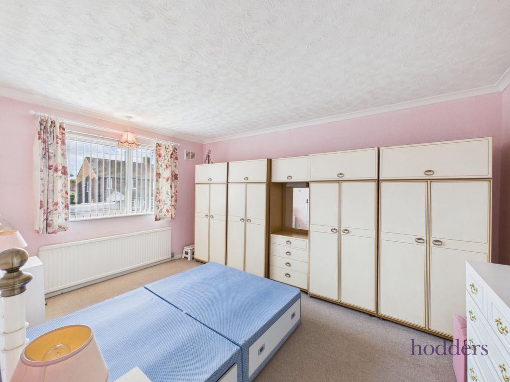 Property photo 3 of 15 Picture No. 18