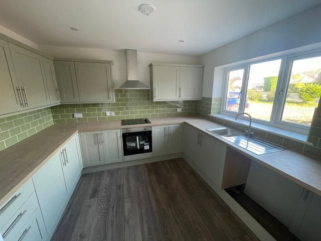 Property photo 2 of 5 Kitchen