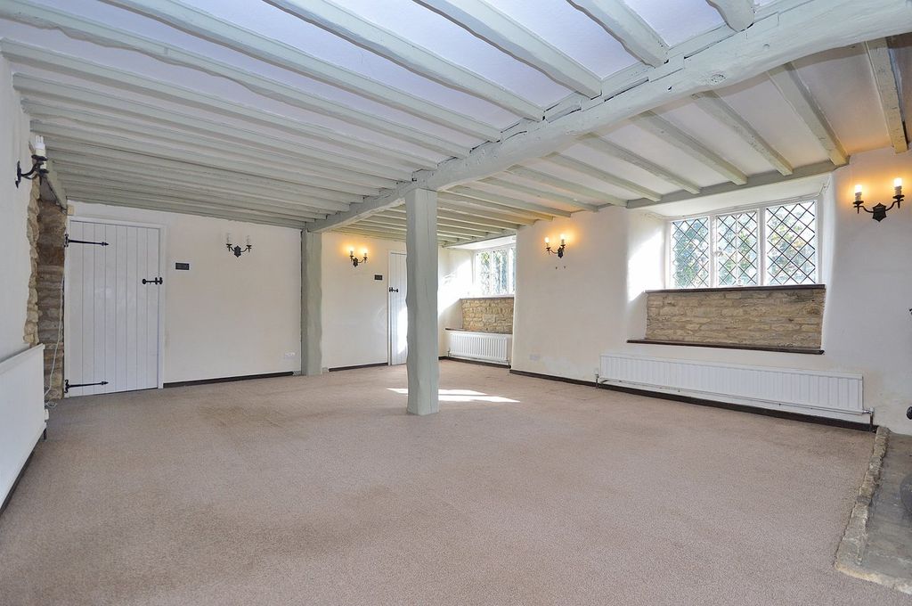Property photo 3 of 27