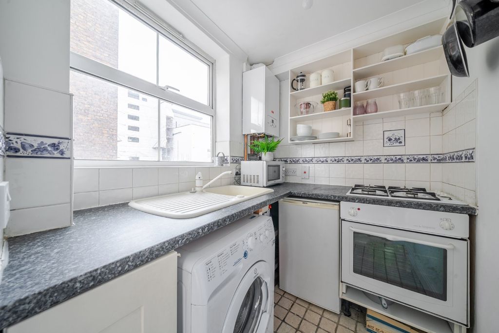 Property photo 3 of 16 Picture No. 06