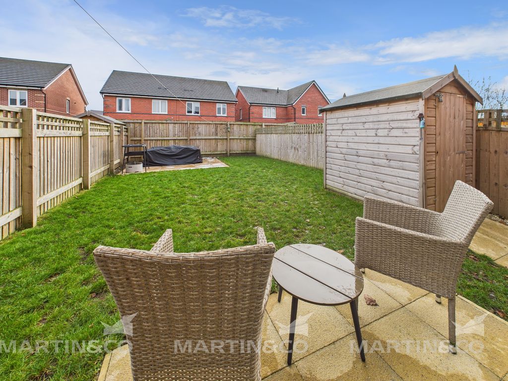 Property photo 3 of 10 Cam02406G0-Pr0551-Still007