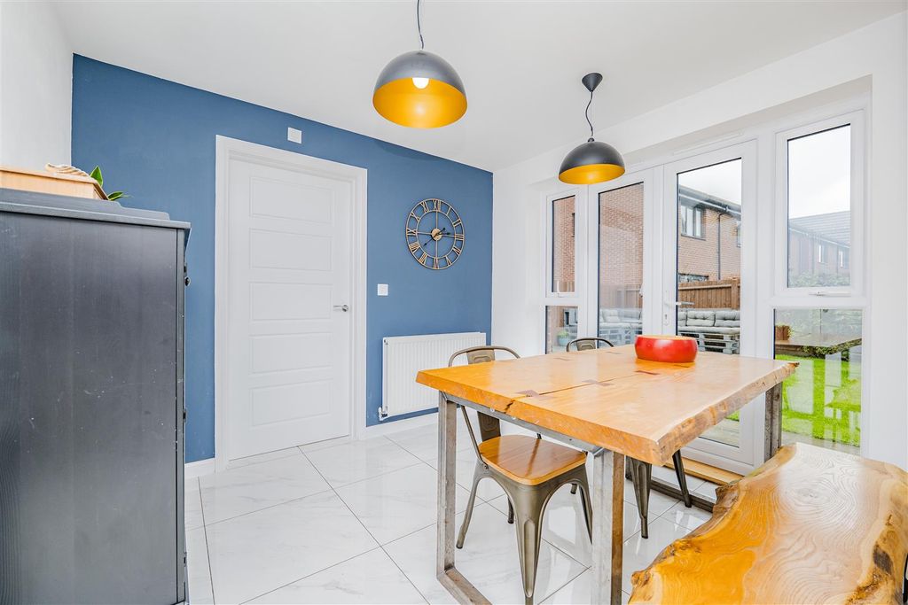 Property photo 3 of 31 P1387624.Jpg