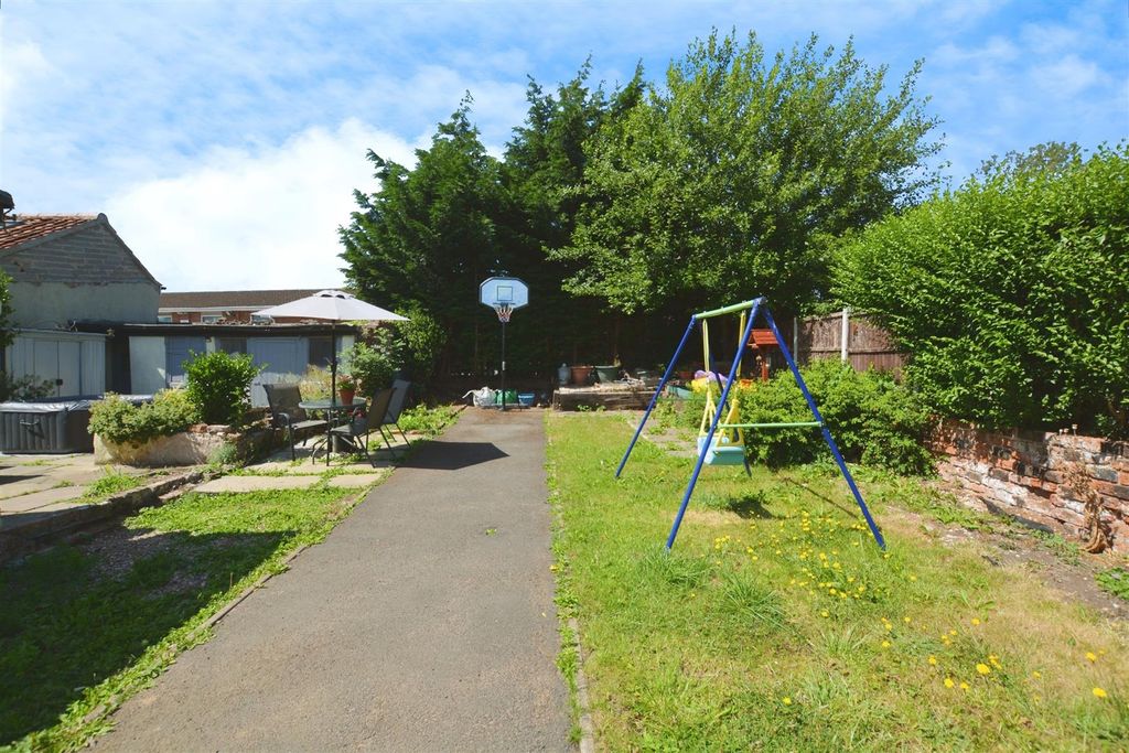 Property photo 2 of 30 Rear