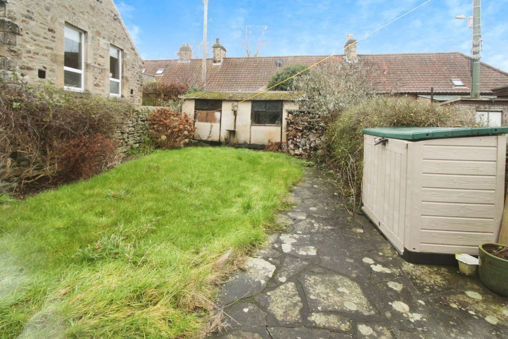 Property photo 2 of 23