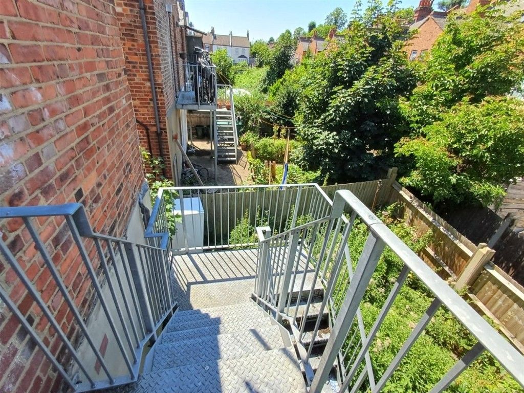 Property photo 2 of 8