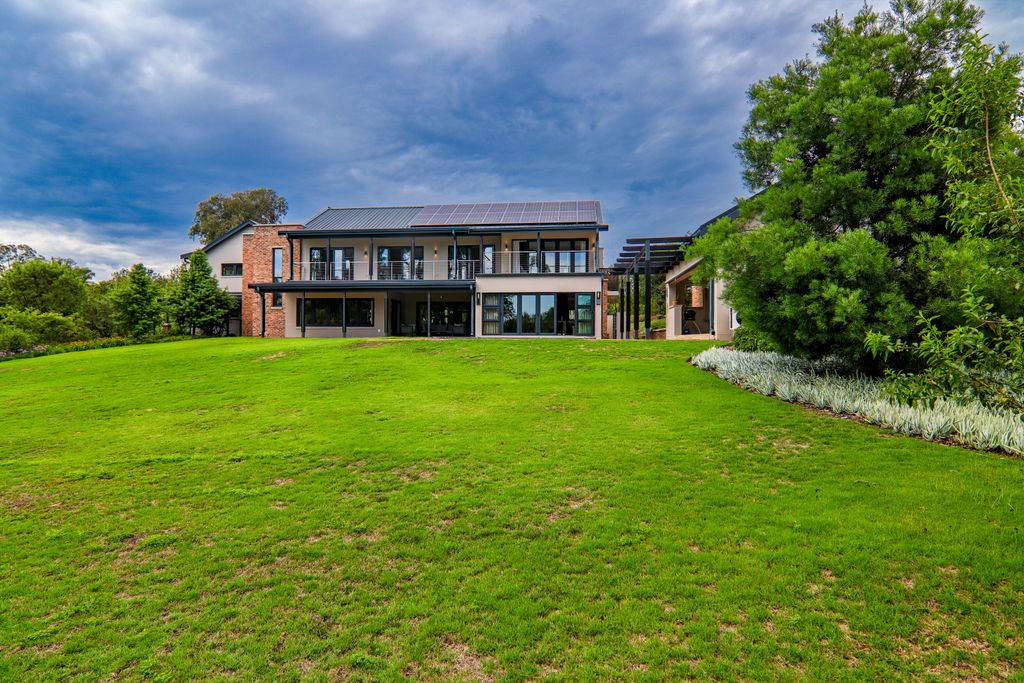 Property photo 2 of 56